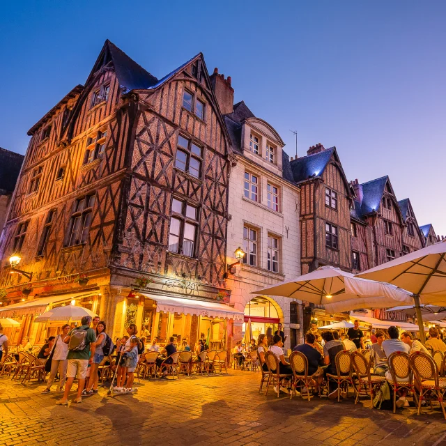 Place Plumereau Tours