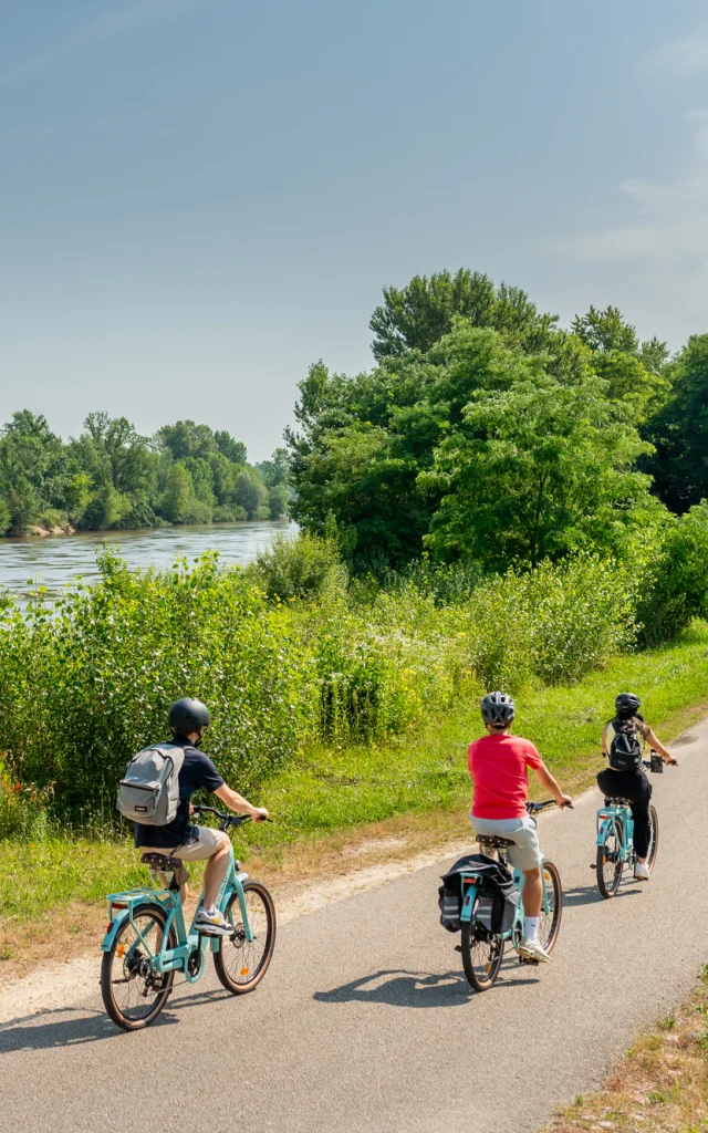 Loire A Velo Montlouis Amboise Credit Adt Touraine Jc Coutand 2034 63